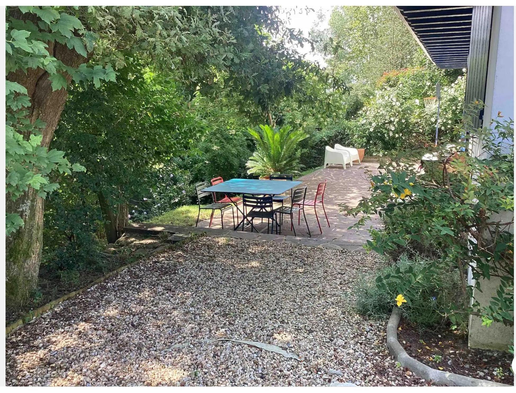 Bed and Breakfast Mendiska Bayona Exterior foto